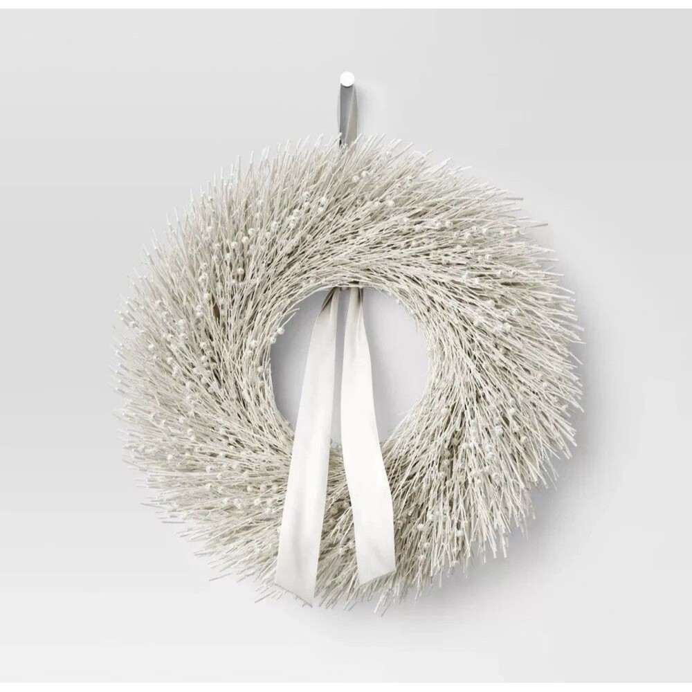 Threshold Luxe Icy Christmas Wreath 26” Preserved Winter Decor READ